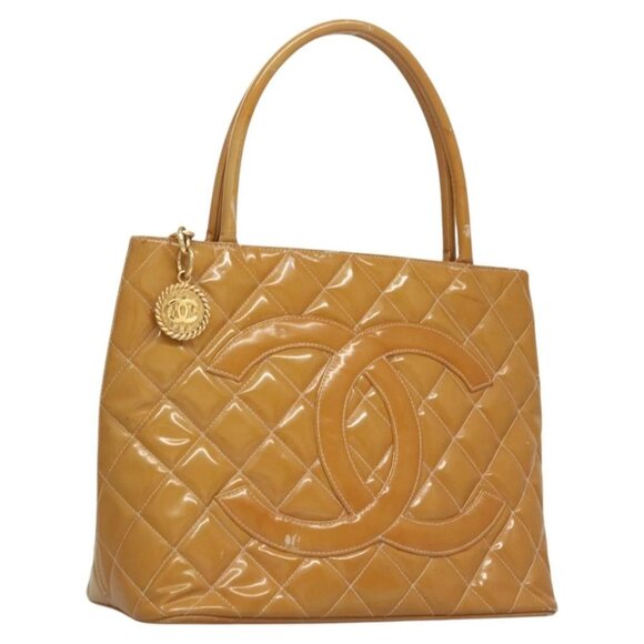 CHANEL Matelasse Reprint Tote Bag Patent leather Yellow Gold CC Auth 124110 - Picture 1 of 16